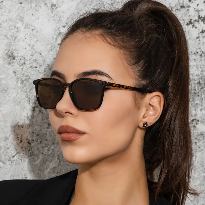 Sunglasses Retro Minimalist